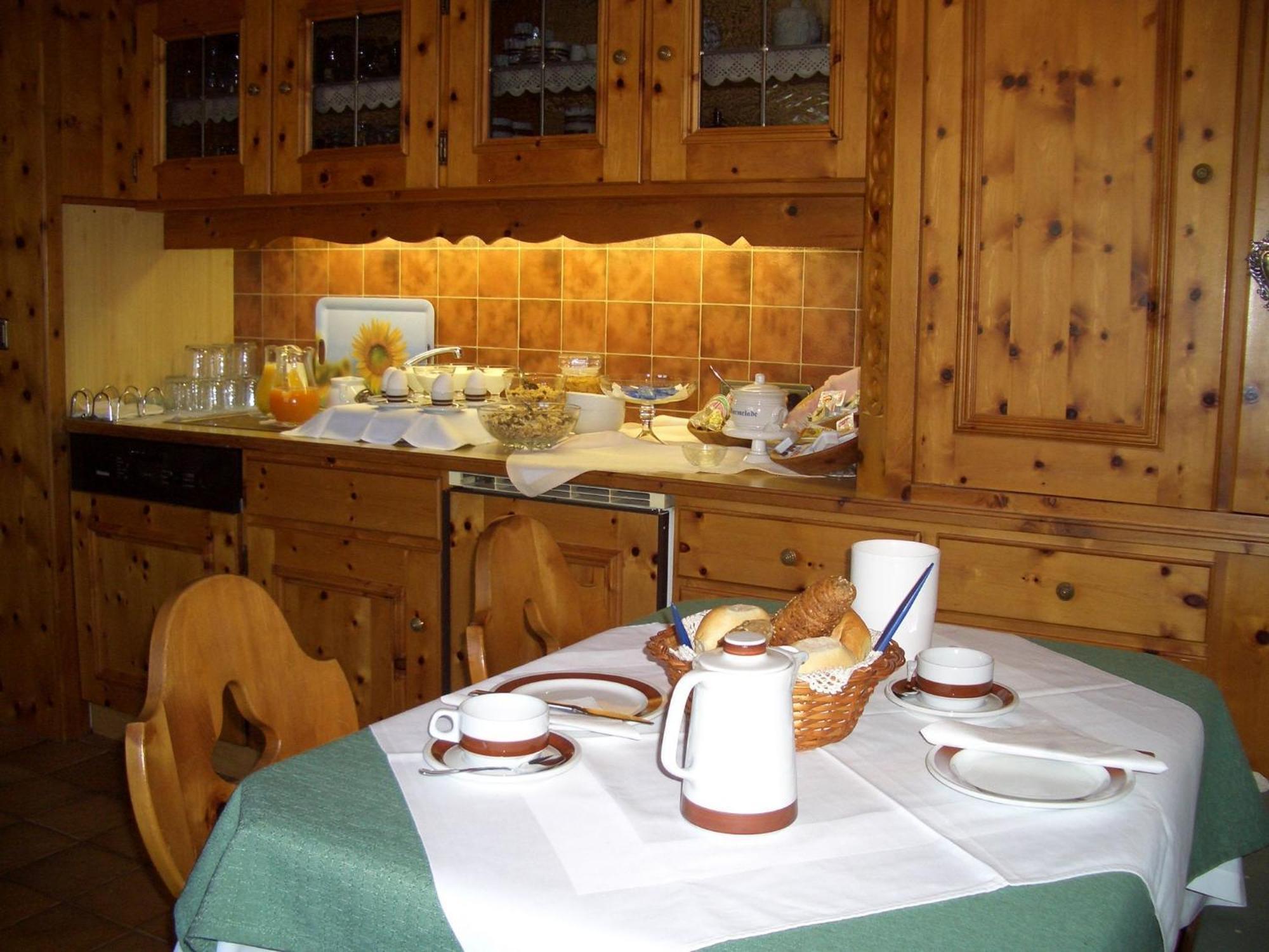 Gästehaus Burgi Fügen Exterior foto