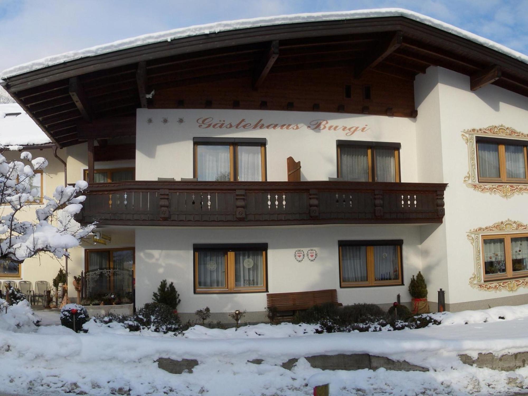 Gästehaus Burgi Fügen Exterior foto